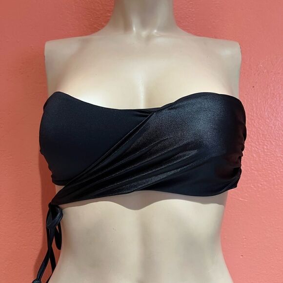 BEACH BUNNY CHANEL WRAP BRALETTE!! - Picture 5 of 11